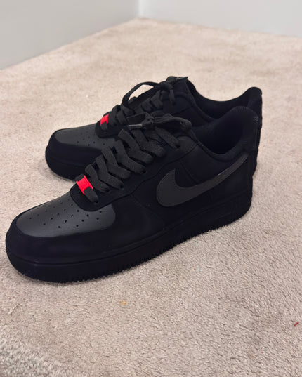 Red bottom blackness