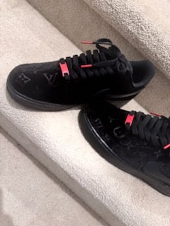 CUSTOM VELVET BLACKNESS