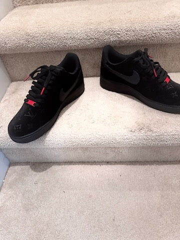 CUSTOM VELVET BLACKNESS