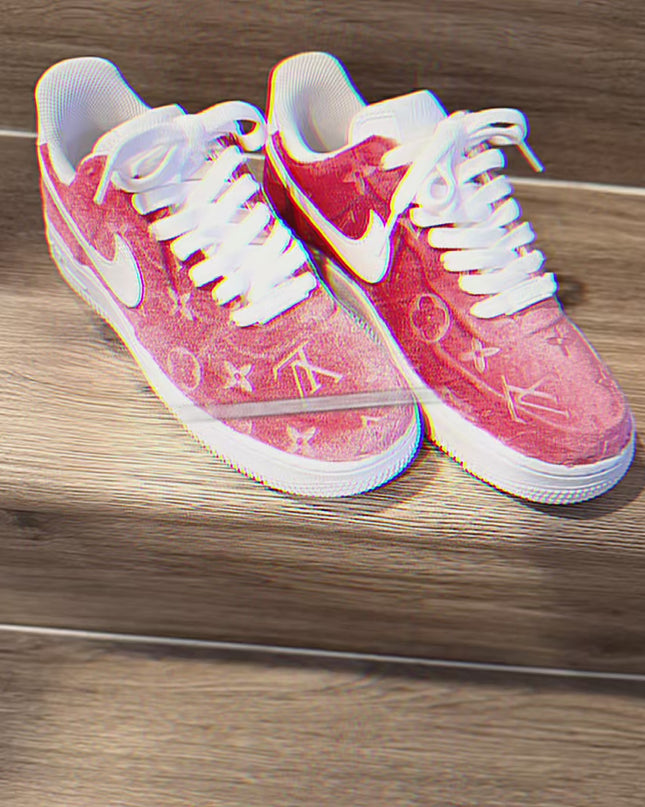 Pretty in pink lv